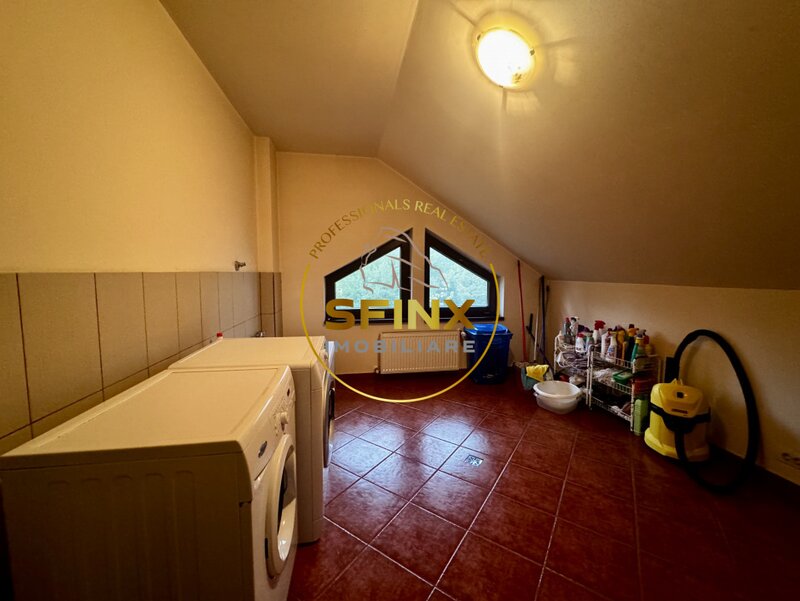 Casa 6 camere gradina spectaculoasa - Erou Iancu Nicolae